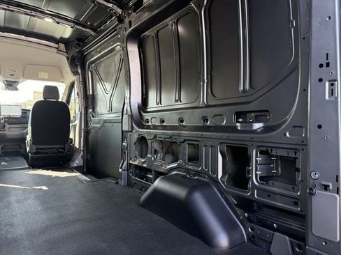 New 2026 Ford Transit 250 148 Medium Roof RWD image 9