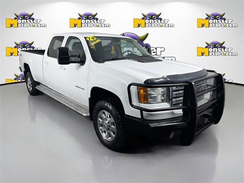 Used 2014 GMC Sierra 3500 SLT w/ SLT Convenience Package image 3