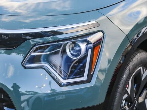 New 2026 Kia Niro Wind image 13