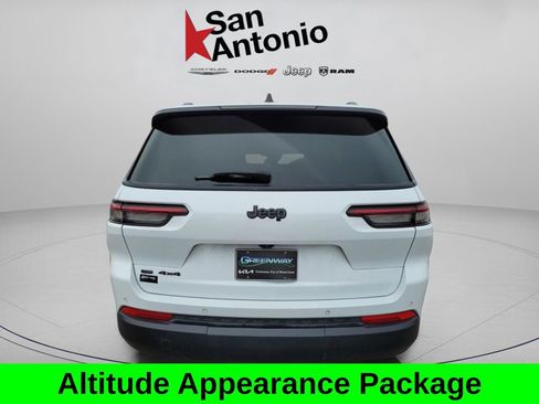 Used 2023 Jeep Grand Cherokee L Altitude image 5