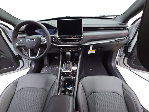 New 2026 Jeep Compass Trailhawk AWD/4WD image 36