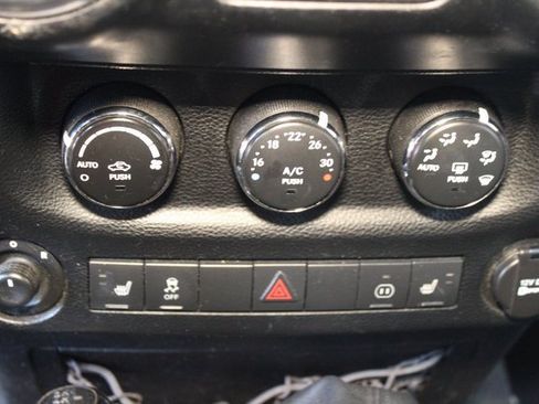 Used 2012 Jeep Wrangler Sahara w/ Dual Top Group image 21