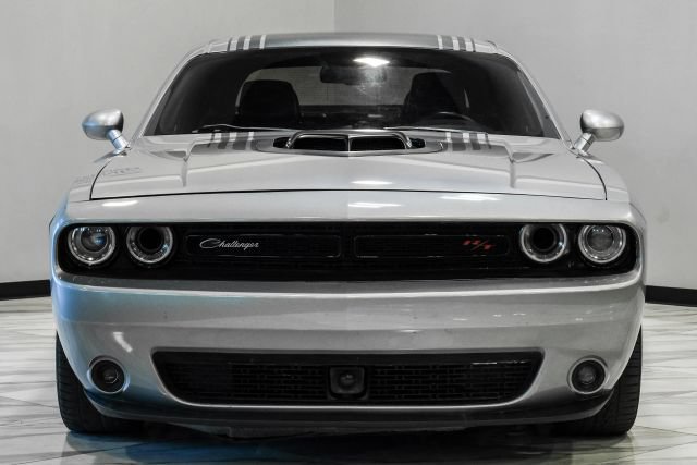 Used 2015 Dodge Challenger R/T Plus RWD image 9