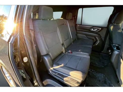 Used 2024 Chevrolet Suburban LS image 24