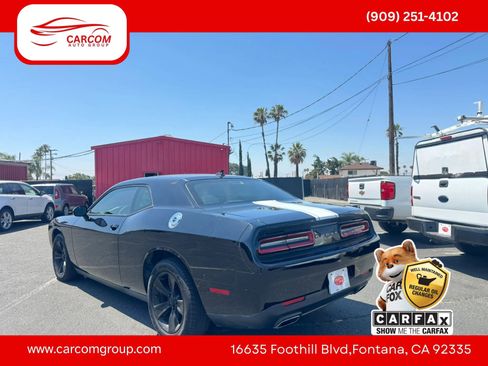 Used 2016 Dodge Challenger SXT w/ Sound Group RWD image 5