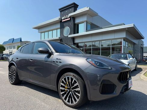 Used 2023 Maserati Grecale Modena AWD/4WD image 1
