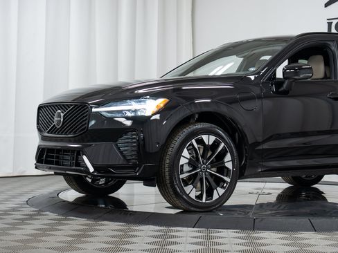 New 2026 Volvo XC60 T8 Plus w/ Protection Package Premier AWD/4WD image 25