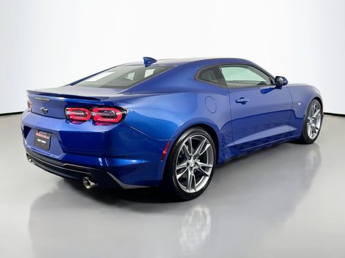 Used 2019 Chevrolet Camaro LT w/ RS Package image 6