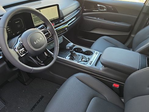 New 2026 Kia Carnival SX Prestige FWD image 6