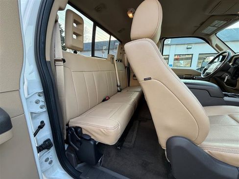 Used 2016 Ford F250 Lariat w/ Chrome Package image 25