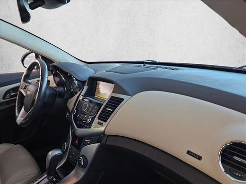 Used 2016 Chevrolet Cruze LTZ w/ Enhanced Safety Package image 22