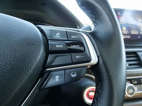 Used 2020 Honda Accord Touring image 22