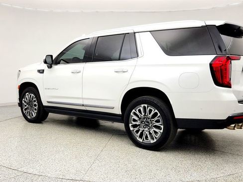Used 2023 GMC Yukon Denali Ultimate image 7