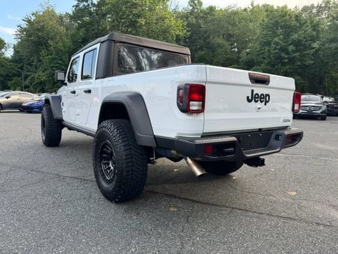 Used 2020 Jeep Gladiator Sport AWD/4WD image 3