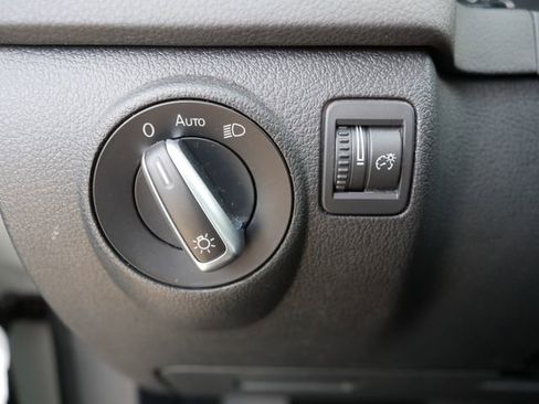 Used 2017 Volkswagen Tiguan Wolfsburg Edition image 24