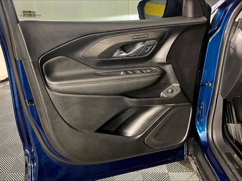 Certified 2021 GMC Terrain SLT w/ LPO, Floor Liner Package FWD image 19