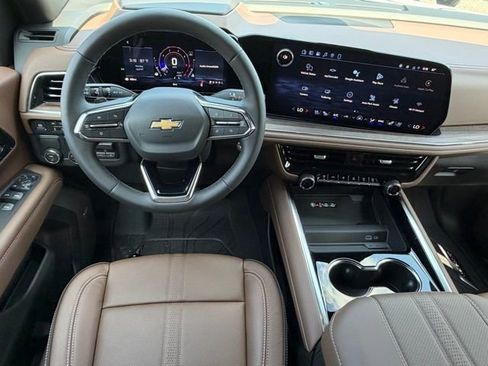 New 2026 Chevrolet Suburban High Country RWD image 18