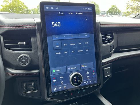 Used 2024 Ford Expedition Limited AWD/4WD image 24