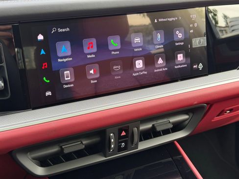 Used 2026 Porsche Cayenne image 18