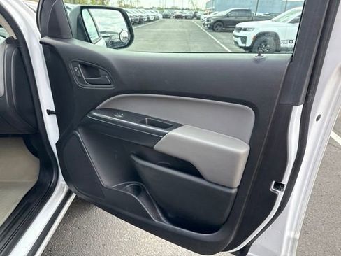 Used 2018 Chevrolet Colorado W/T RWD image 25