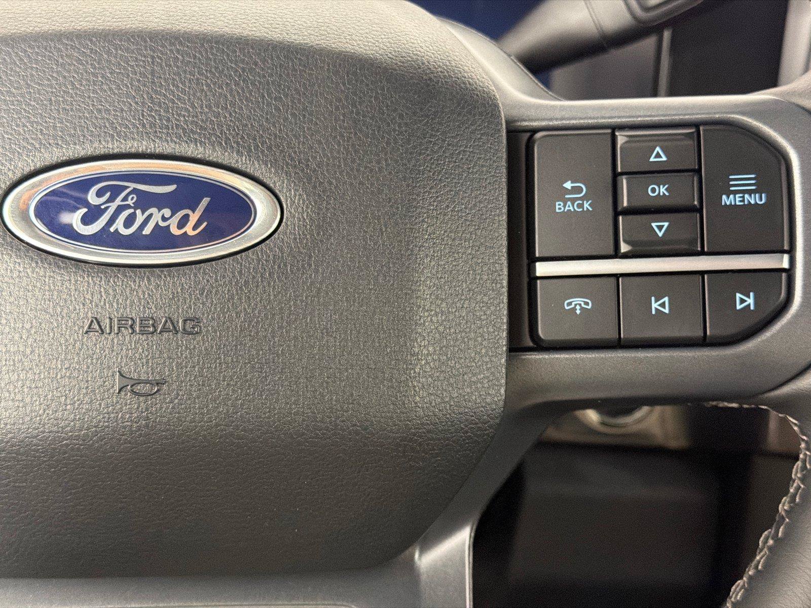 New 2026 Ford F250 Lariat w/ Black Appearance Package AWD/4WD image 30