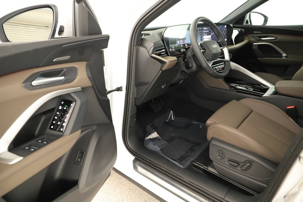 New 2026 Audi Q5 Premium Plus AWD/4WD image 14