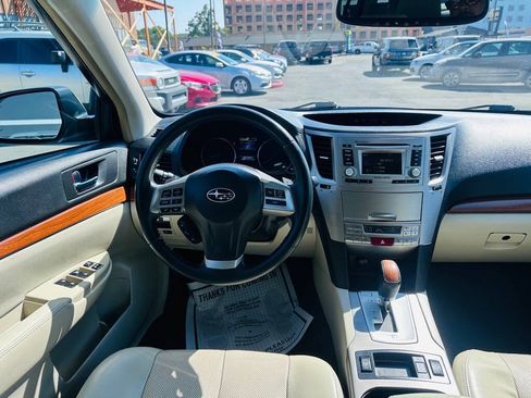 Used 2014 Subaru Outback 2.5i Limited AWD/4WD image 10