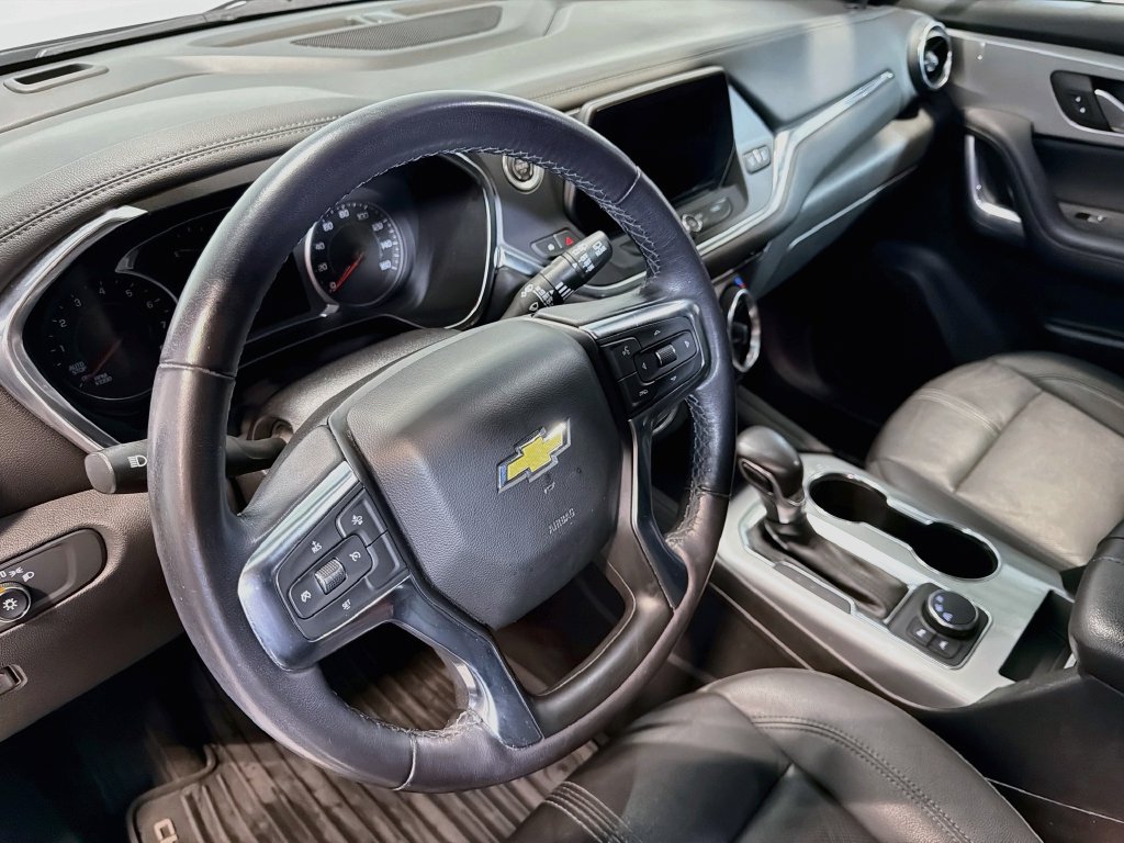 Used 2022 Chevrolet Blazer LT w/ Redline Edition FWD image 9