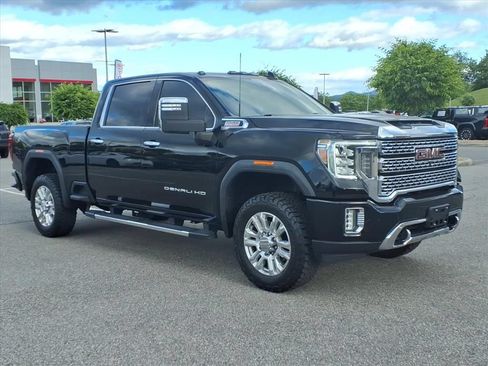 Used 2023 GMC Sierra 2500 Denali AWD/4WD image 2