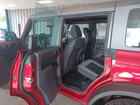 New 2025 Ford Bronco 4-Door w/ Sasquatch Package image 12