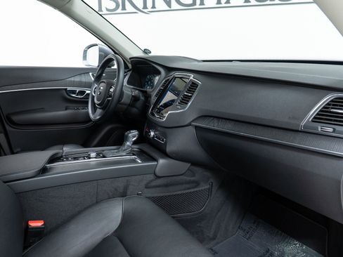 Used 2020 Volvo XC90 T6 Momentum image 21