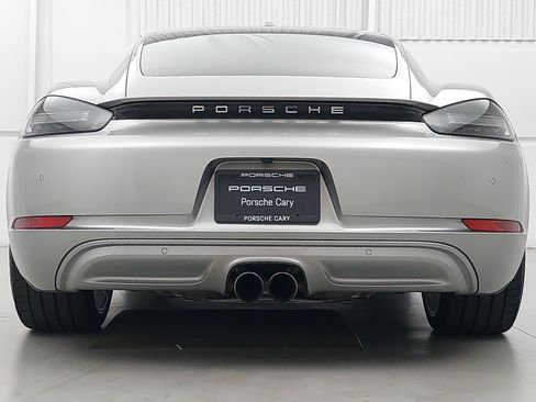 Certified 2025 Porsche 718 Cayman RWD image 6