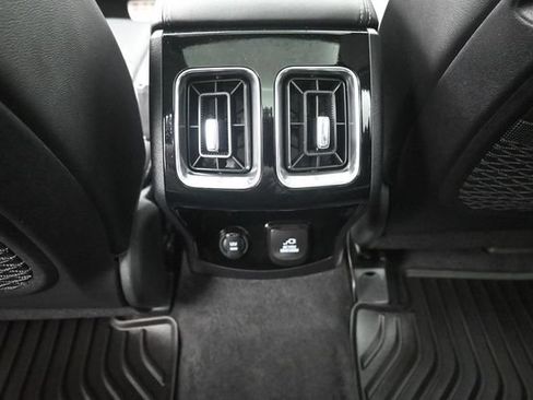 Used 2025 Kia Sorento SX Prestige AWD/4WD image 30