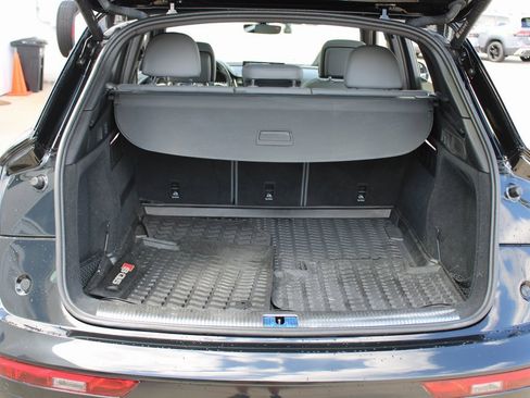 Used 2022 Audi SQ5 Premium Plus w/ Premium Plus Package image 31