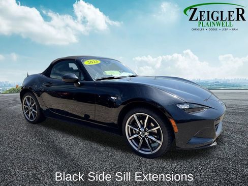 Used 2023 MAZDA MX-5 Miata Grand Touring RWD image 6