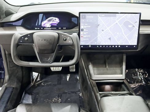 Used 2021 Tesla Model S Plaid image 15