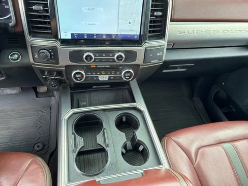 Used 2022 Ford F250 Platinum AWD/4WD image 16