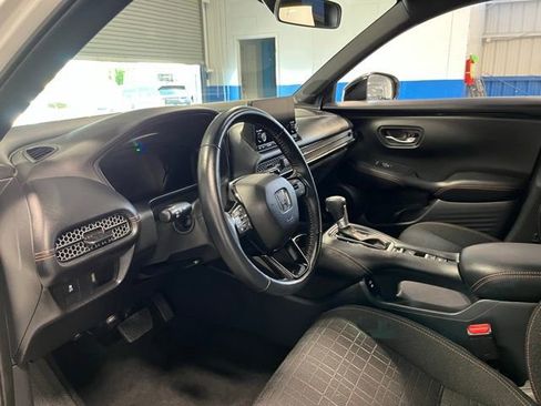 Used 2025 Honda HR-V Sport image 22