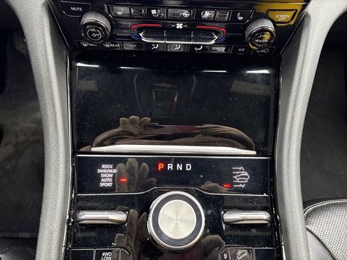 Used 2023 Jeep Grand Cherokee Overland image 37