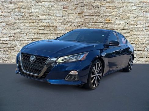 Used 2019 Nissan Altima 2.5 SR FWD image 5