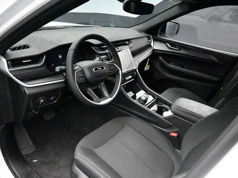 Used 2024 Jeep Grand Cherokee L Laredo w/ Luxury Tech Group I image 25