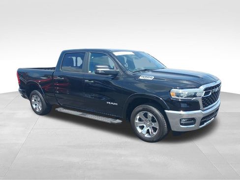 Used 2025 RAM 1500 Big Horn AWD/4WD image 7