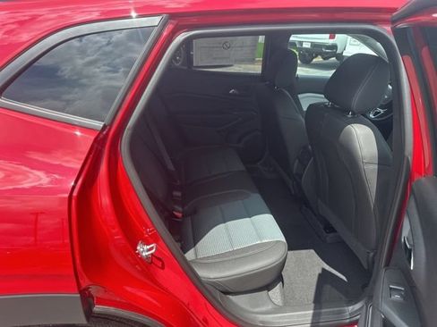 New 2026 Chevrolet Trax LT w/ Driver Confidence Package FWD image 28