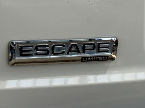 Used 2010 Ford Escape Limited FWD image 7