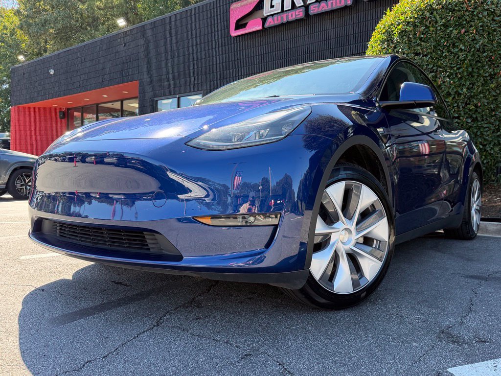 Used 2023 Tesla Model Y AWD image 2