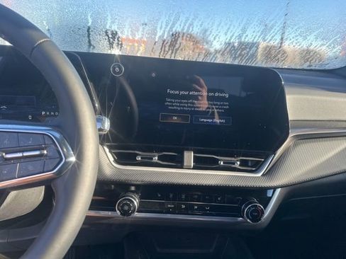 New 2026 Chevrolet Equinox LT w/ LPO, Floor Liner Package image 23