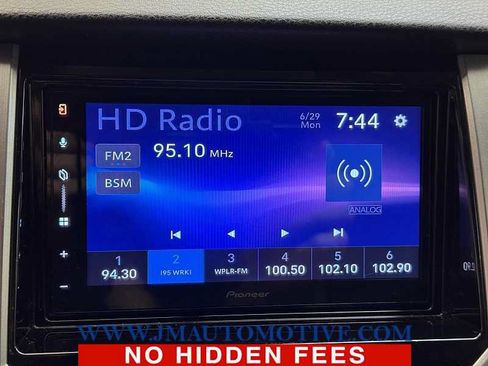 Used 2014 Toyota Tundra SR5 AWD/4WD image 23