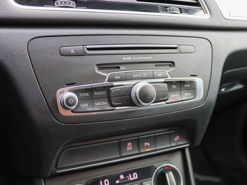 Used 2018 Audi Q3 2.0T Premium w/ Convenience Package image 47