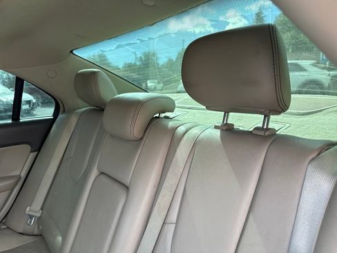 Used 2012 Ford Fusion SEL image 36