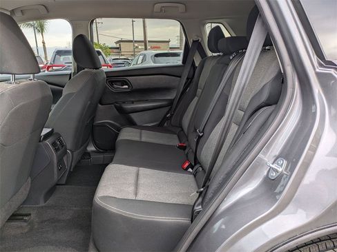 Used 2024 Nissan Rogue SV image 29